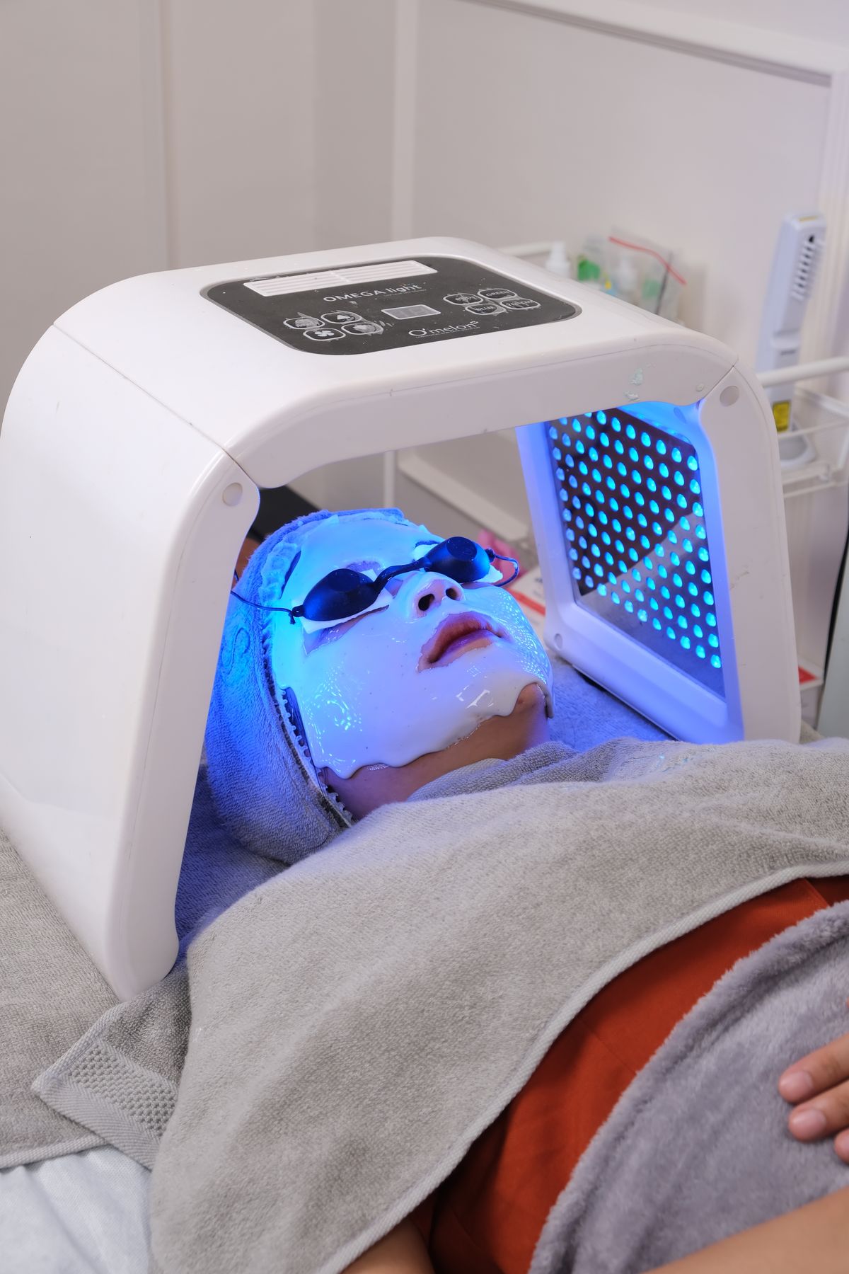 Red Light Therapy Safety Considerations: What to Know Before You Start