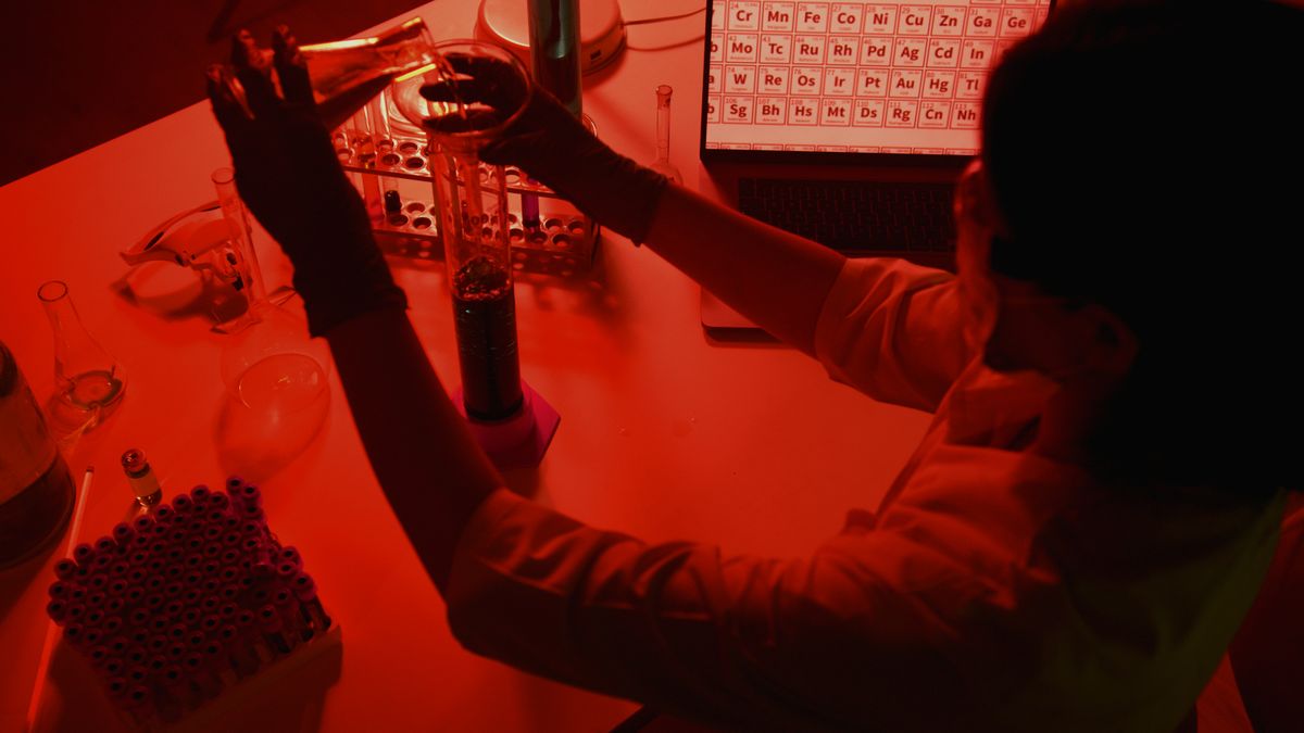 The Growth of At-Home Red Light Therapy: A Consumer Trend Overview