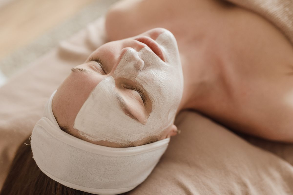 Red Light Therapy and Collagen: What the Research Suggests