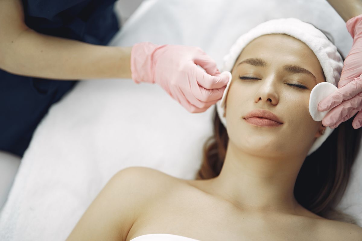 Red Light Therapy for Sensitive Skin: Considerations