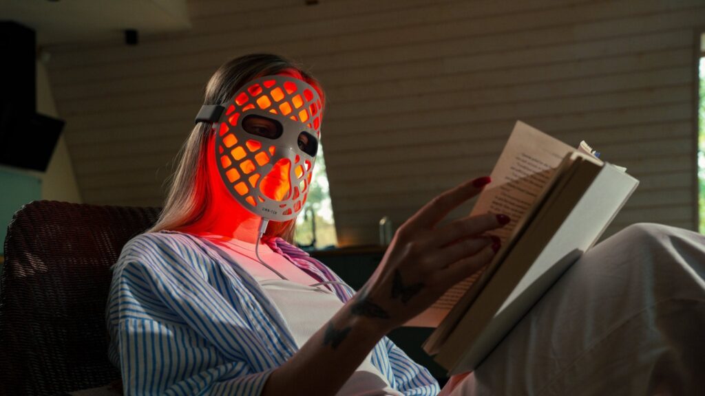 EMR-TEK ETERNO LED Face Mask