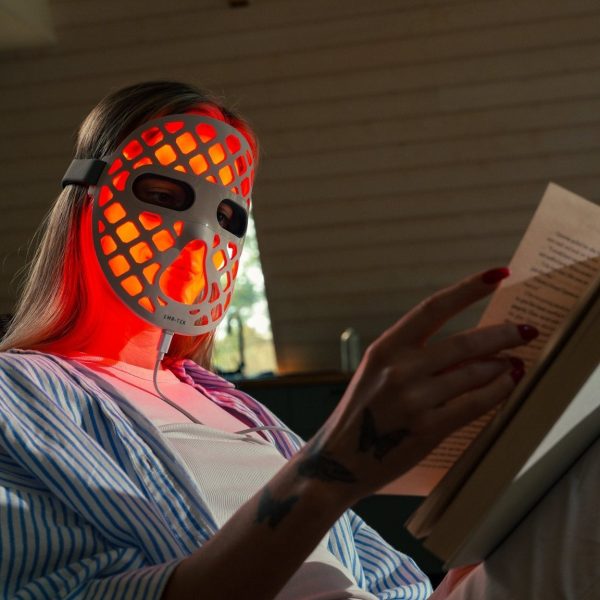 EMR-TEK ETERNO LED Face Mask